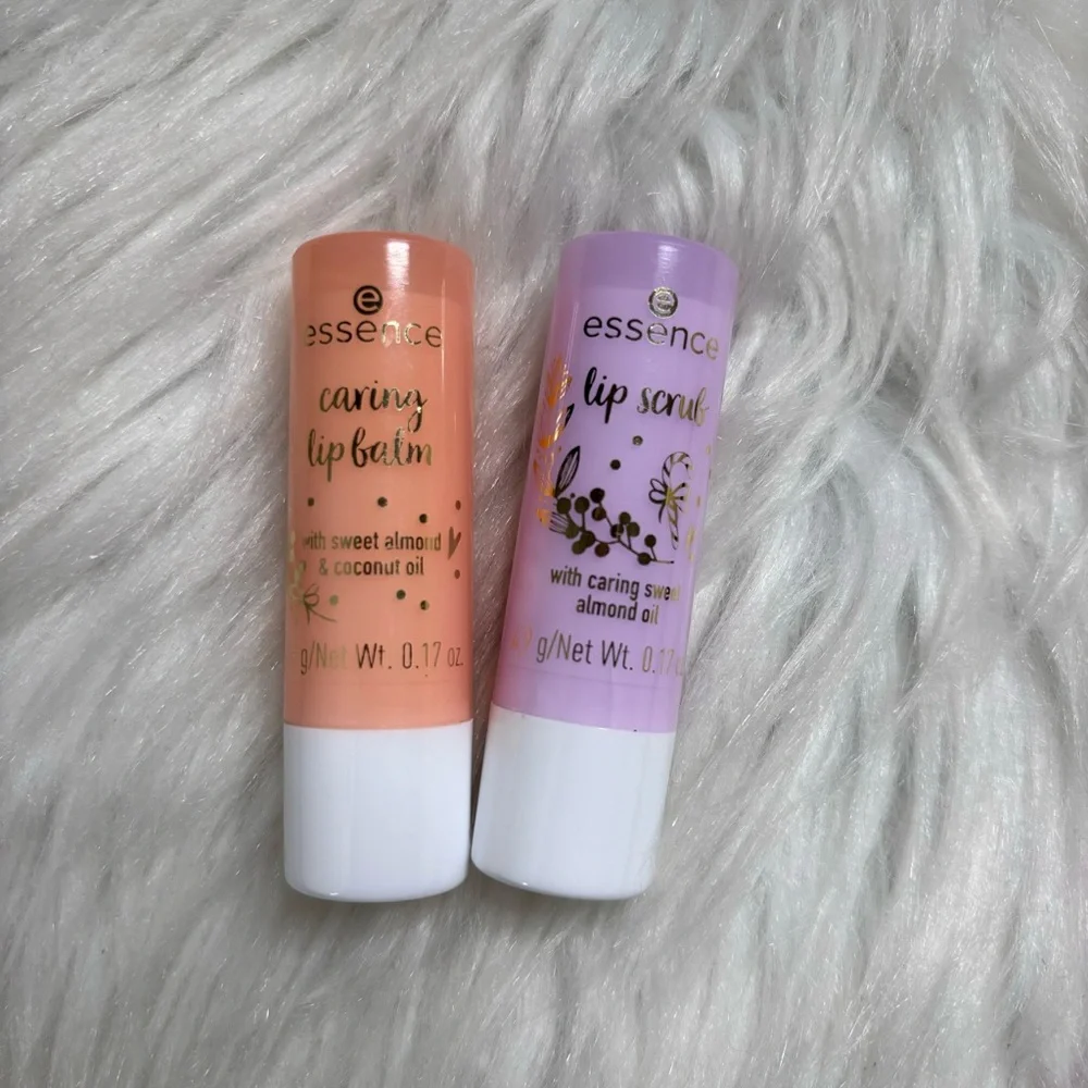 💝New Essence lip balm & lip scrub💝